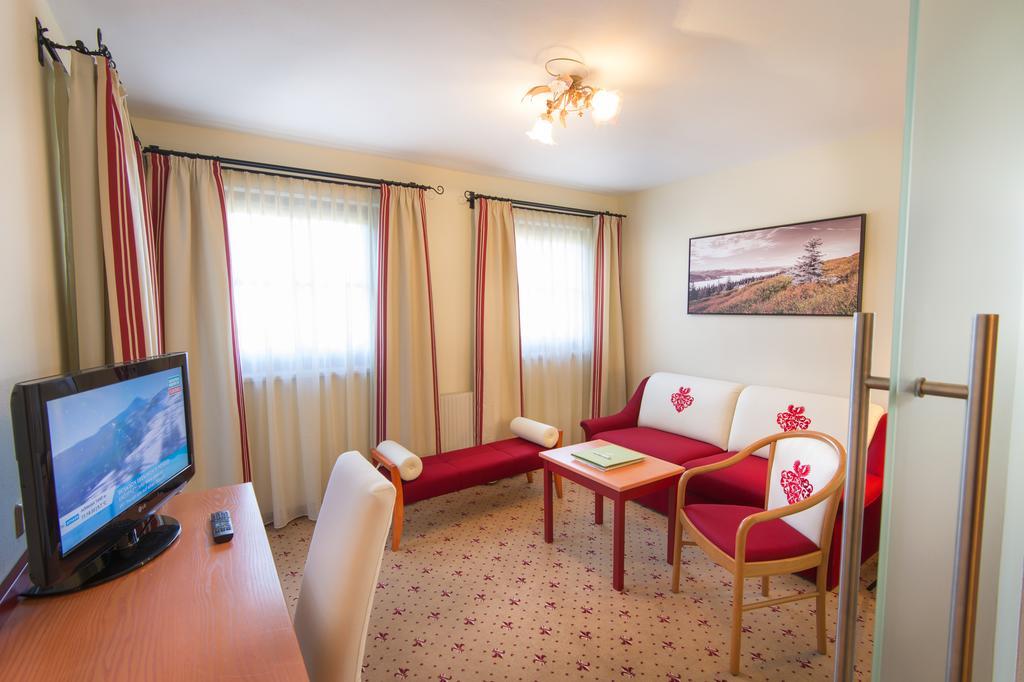 Hotel Zum Jungen Roemer Радштадт Номер фото
